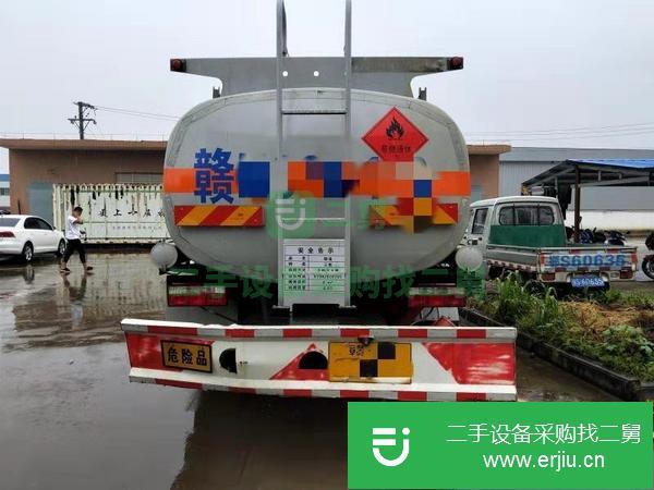 轉讓東風多利卡8噸油罐車大輪胎的好車