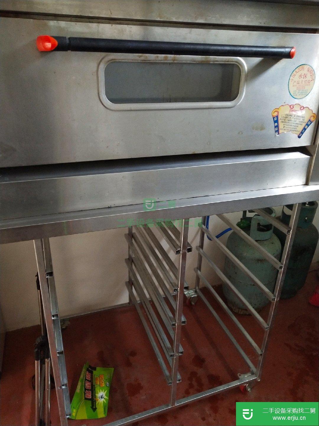 出售二手的九成新的燃氣烤箱 消毒柜 操作臺