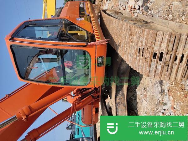 低價出售精品斗山300挖機