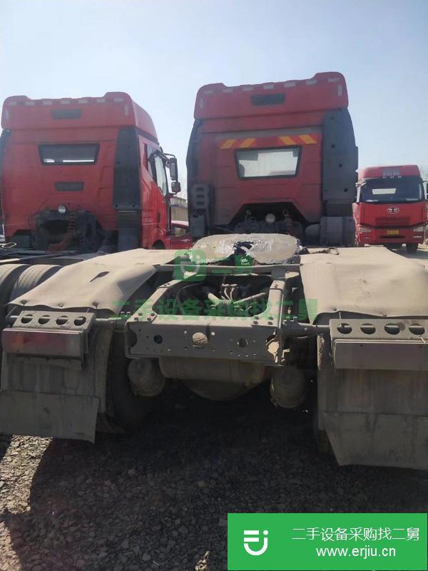 轉讓二手解放J6P牽引車,14年8月份,國四輕體,420馬力