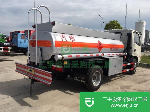 藍(lán)牌2噸C照可開的加油車急轉(zhuǎn)