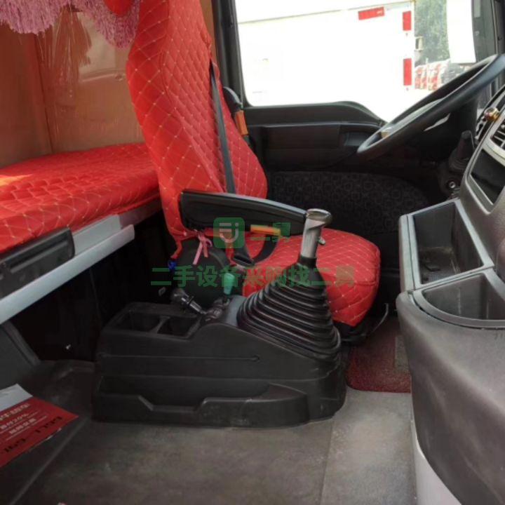 急售8成新二手牽引車頭  重汽汕德卡德國曼發動機
