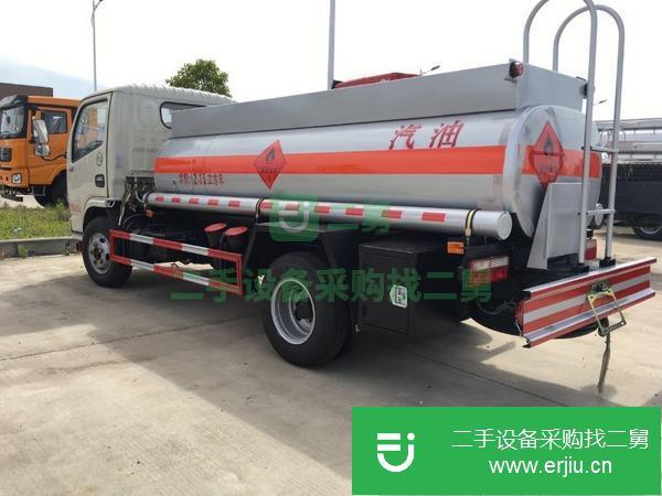 藍(lán)牌2噸C照可開的加油車急轉(zhuǎn)