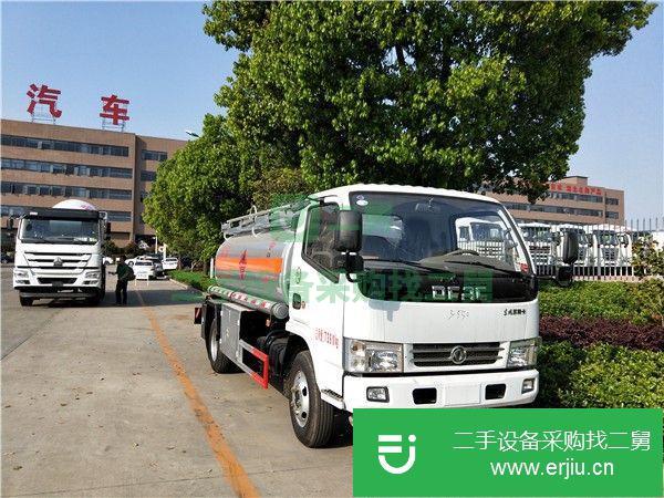 出售國六東風多利卡5噸加油車現(xiàn)貨出售