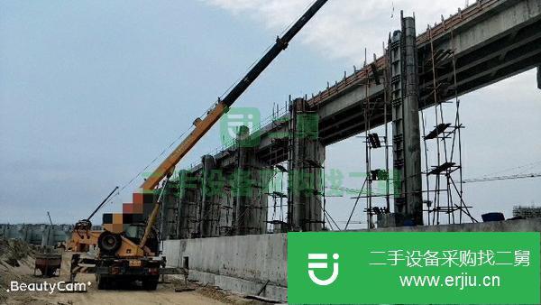 二手的九成新的精品柳工八噸吊車出售