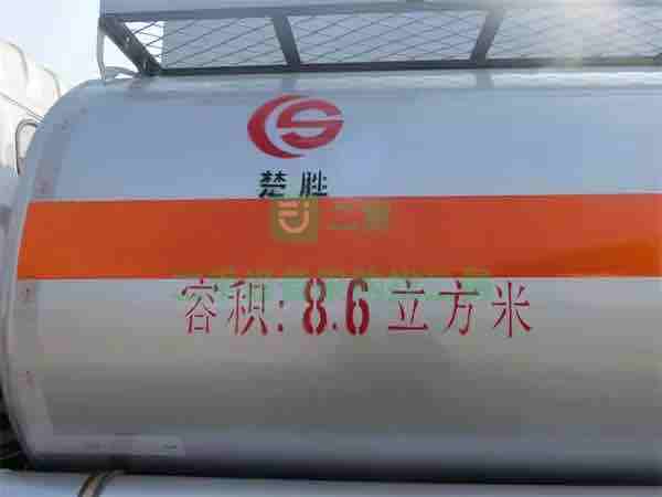 9成新油罐車(chē)東風(fēng)EQ1127湖北省-隨州市