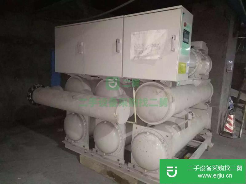 二手水冷螺桿機組出售