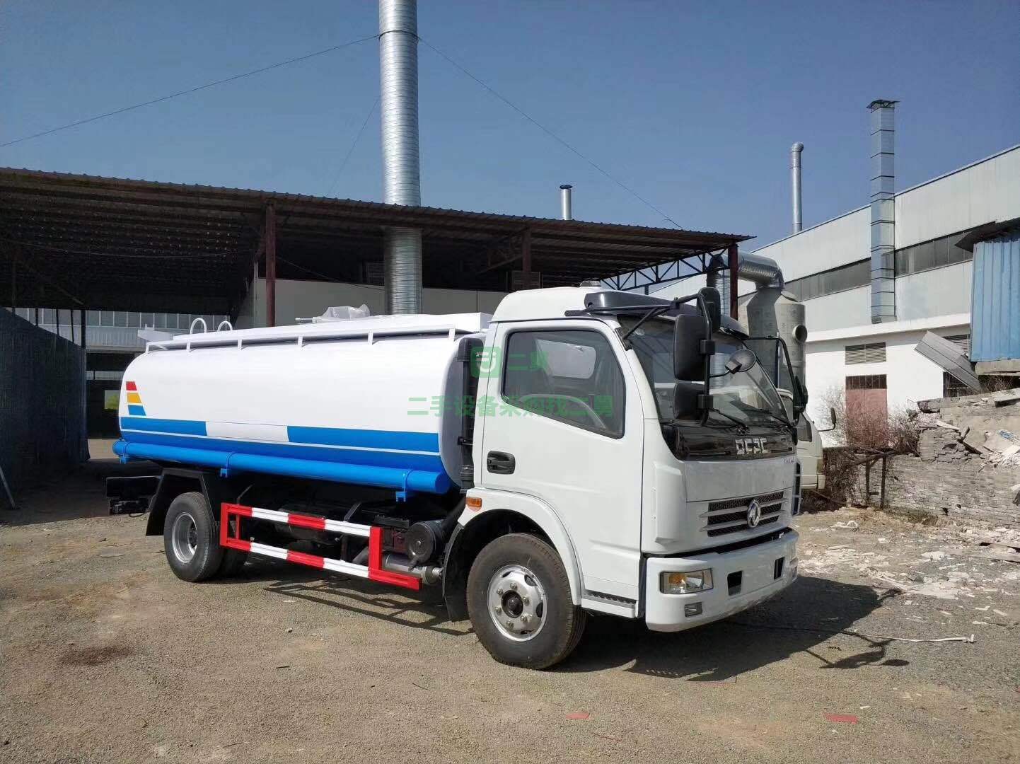 東風(fēng)8方灑水車現(xiàn)車低價(jià)出售