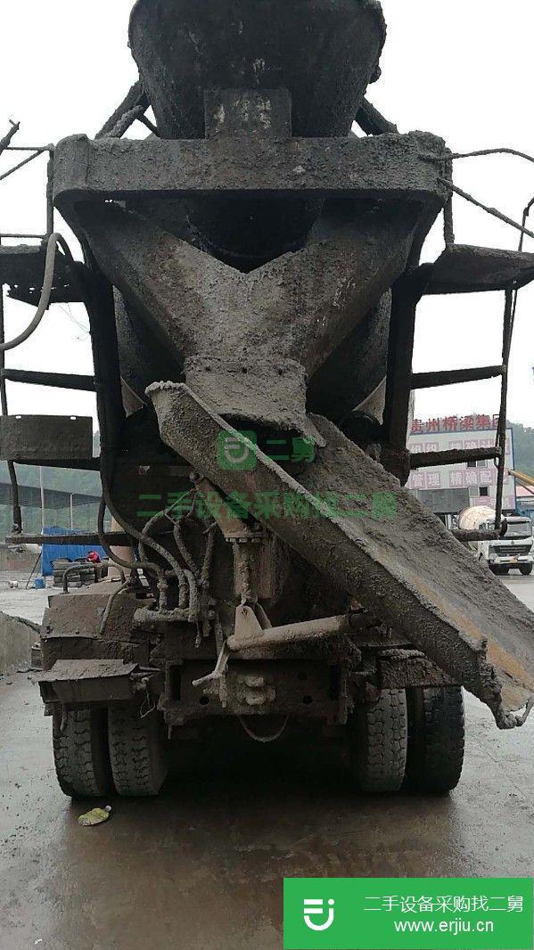 自用豪運和豪活攪拌車轉讓出售八成新。
