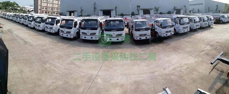 8噸帶手續油罐車現車低價出售