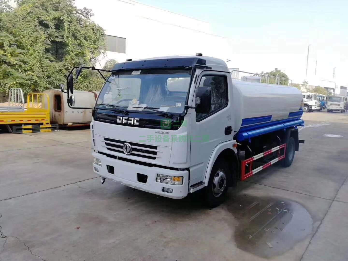 東風(fēng)8方灑水車現(xiàn)車低價(jià)出售