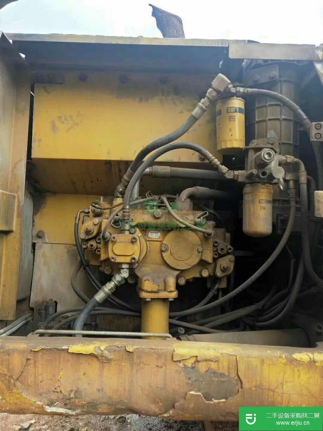 卡特彼勒 320D2 GC 挖掘機 (手續齊全，低價拋售)