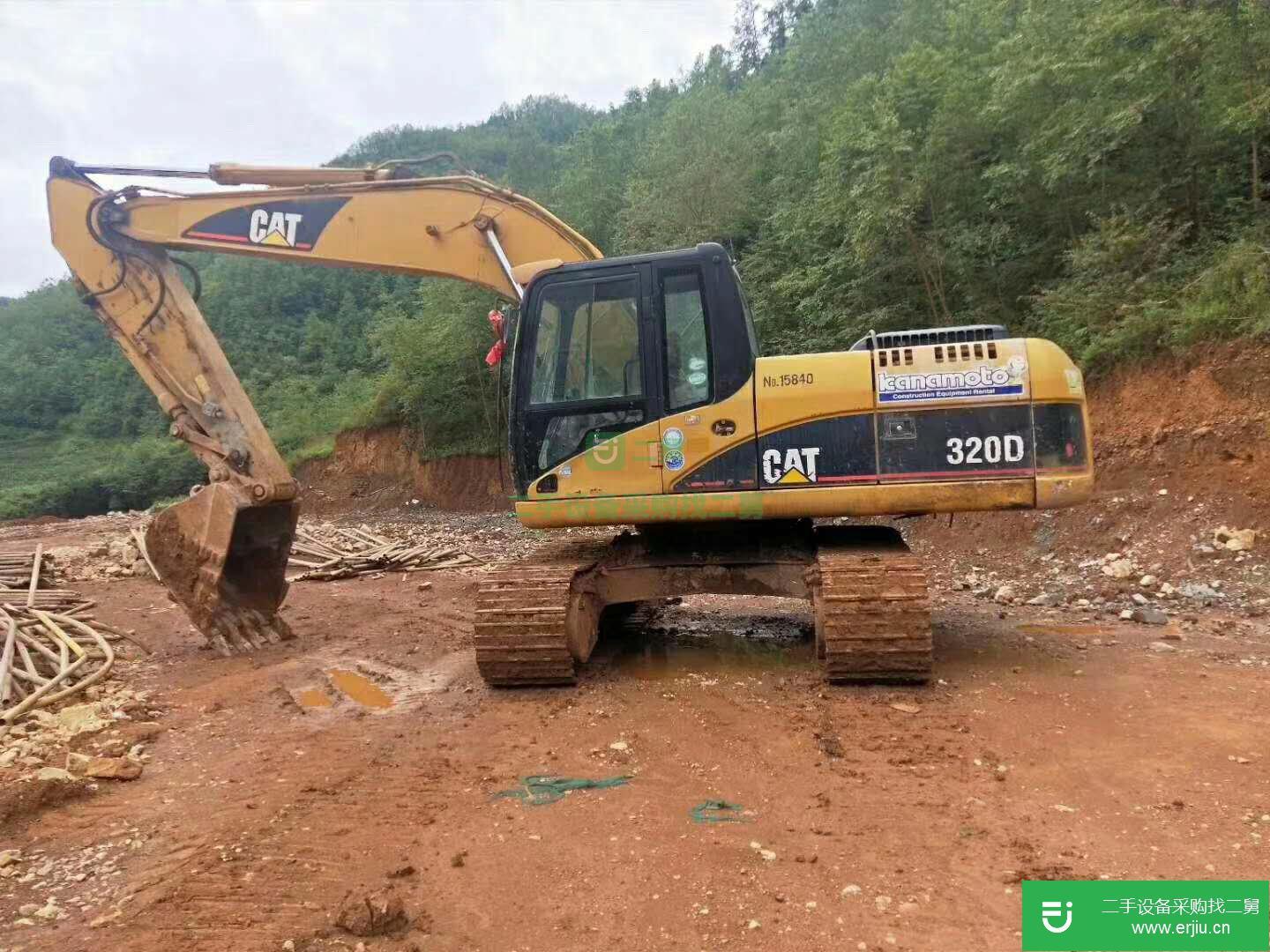 卡特彼勒 320D2 GC 挖掘機 (手續齊全，低價拋售)