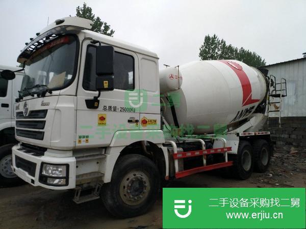 轉(zhuǎn)讓出售九成新混凝土攪拌車
