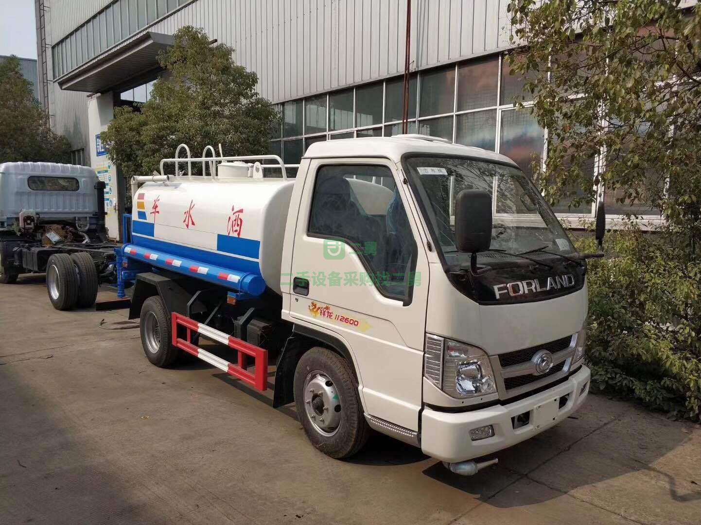 5方灑水車現車低價出售