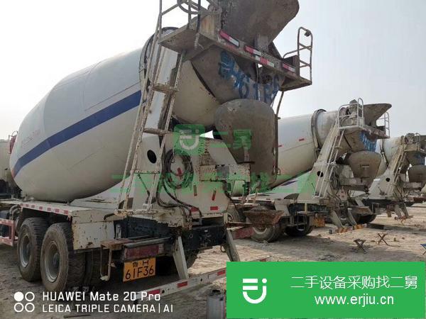 轉(zhuǎn)讓二手歐曼17年大14方攪拌車 可按揭 二手混凝土攪拌罐車