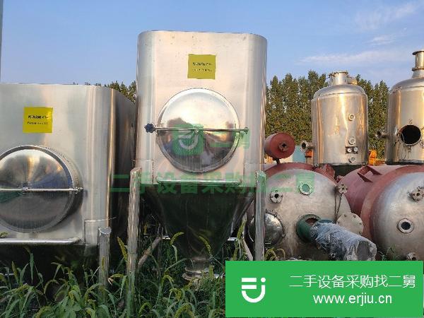 轉(zhuǎn)讓閑置九成新不銹鋼立式移動儲罐