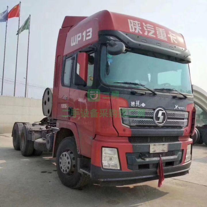 急售9成新二手德龍天燃氣牽引車