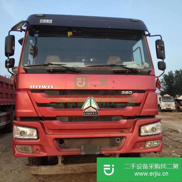 轉讓二手的18年國五豪沃5米6大箱自卸車