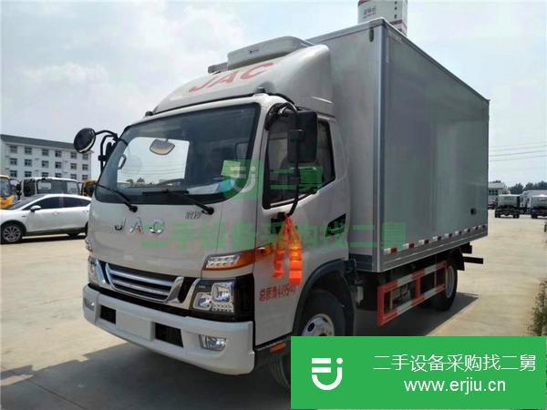 轉讓柳汽乘龍小三軸冷藏車 玉柴240馬力 廂長9.4米 容積57.57方