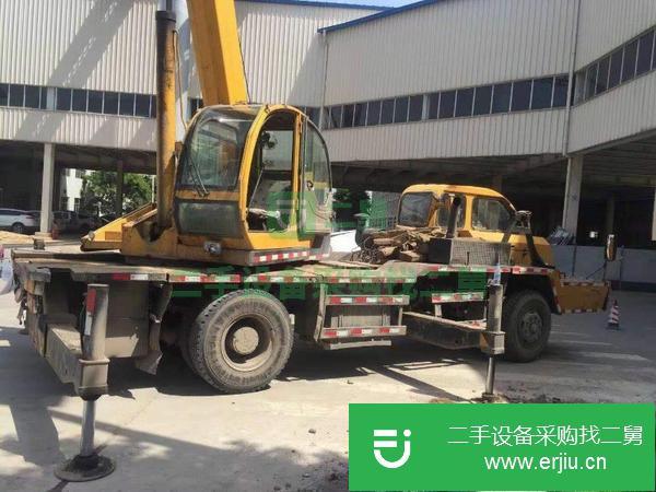 轉(zhuǎn)讓二手的08年11月  徐工12噸吊車(chē)