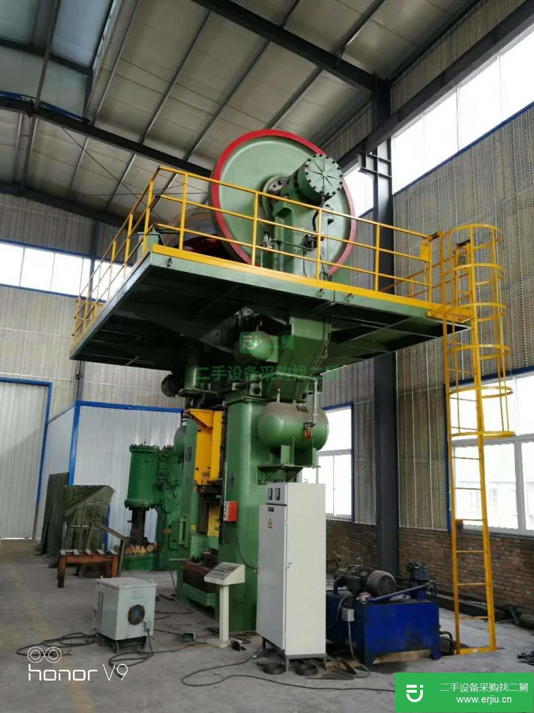 1600T雙盤摩擦壓力機