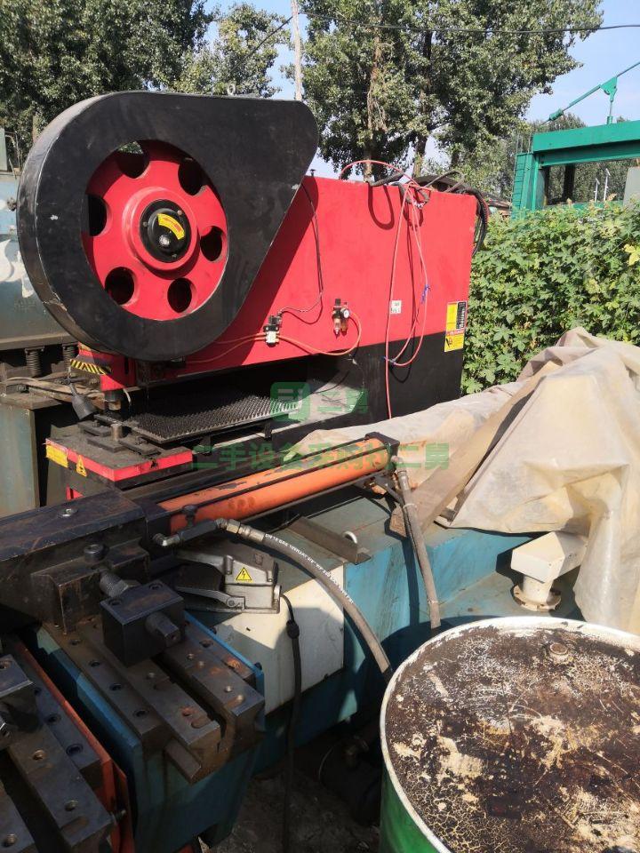 9成新出售25噸深喉沖床送料機