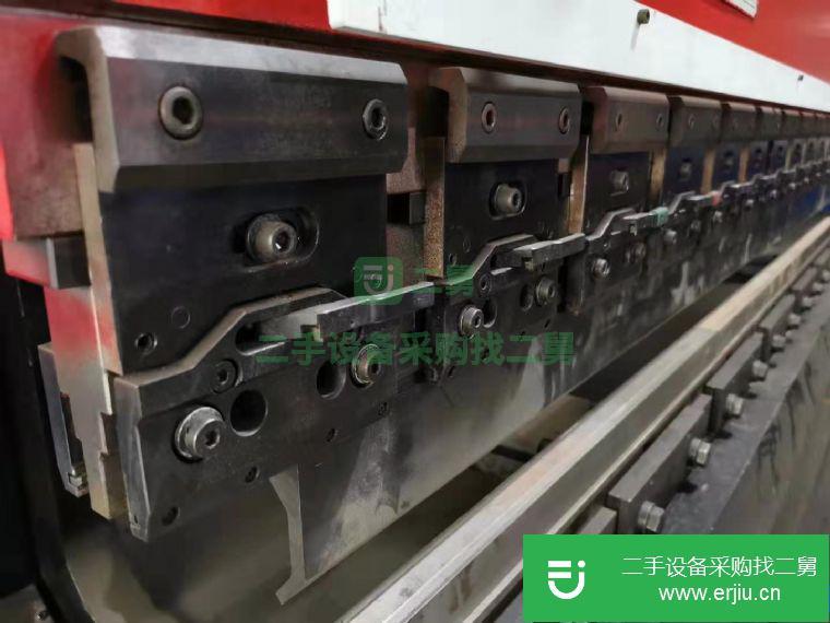 轉(zhuǎn)讓二手折彎機(jī)、二手剪板機(jī)、刨槽機(jī)沖床