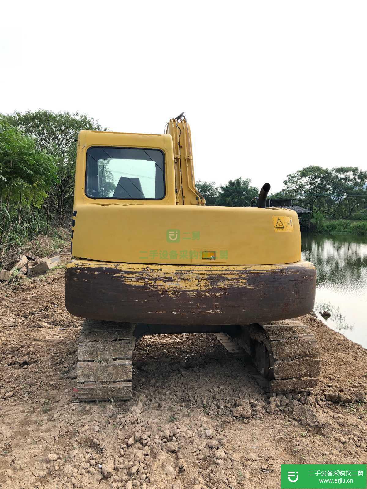 小松 PC60-7 挖掘機(jī) (轉(zhuǎn)讓小松60挖掘機(jī))