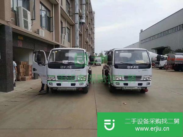 轉(zhuǎn)讓5噸加油車(chē)手續(xù)齊全  送車(chē)到家