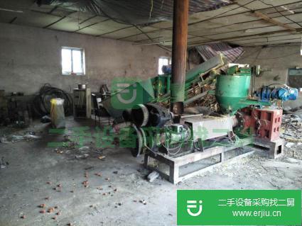 塑料顆粒機 塑料設備 塑料洗字造粒機 井用潛水電泵，電動提升機（1噸），抽污泥泵，底價出售
