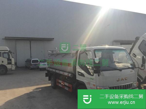 小型流動油罐車低價出售