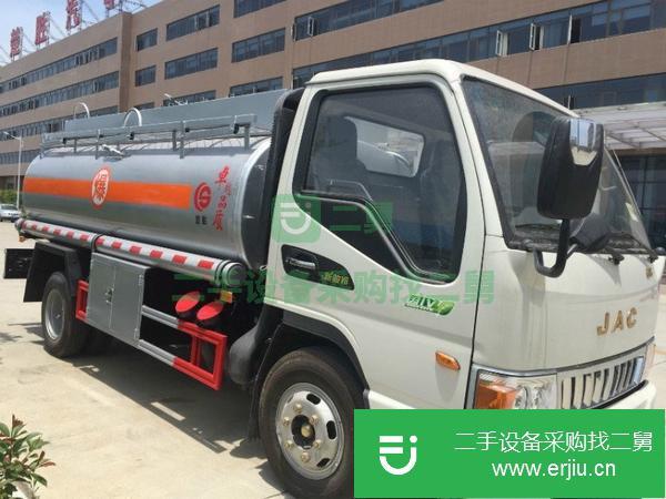 小型流動油罐車低價出售