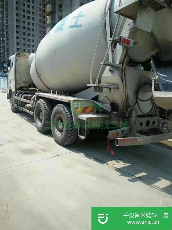 出售14年國三解放,拉15方攪拌罐車,