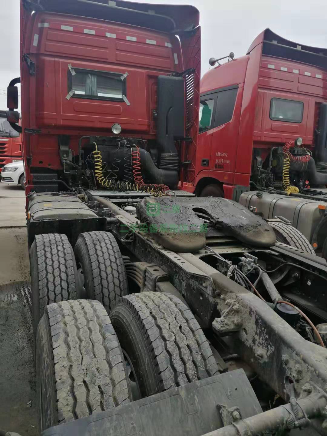 急售9成新牽引車解放J6雙驅460馬力可以分期