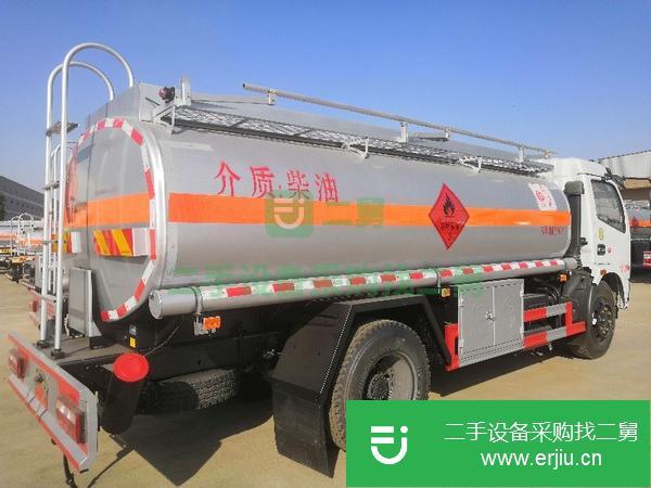 流動油罐車8噸急轉