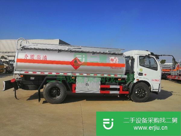 流動油罐車8噸急轉