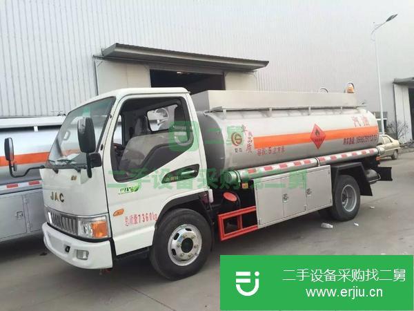 5噸小型流動油罐車低價出售