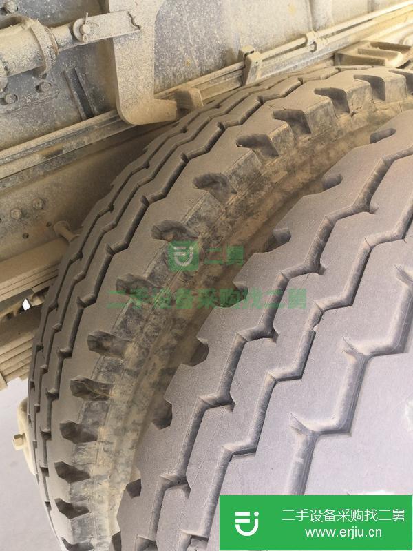 轉(zhuǎn)讓二手的沒有手續(xù)徐工8B:5吊車