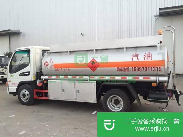 5噸小型流動油罐車低價出售