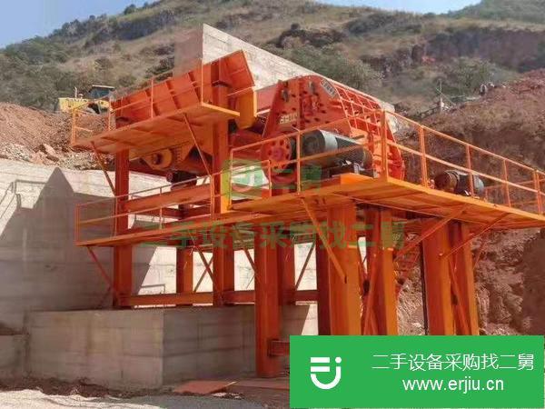 轉讓出售二手半移動破碎機