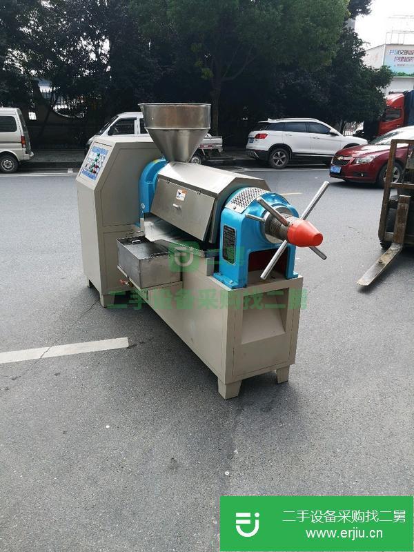 轉讓二手的九成新榨油機