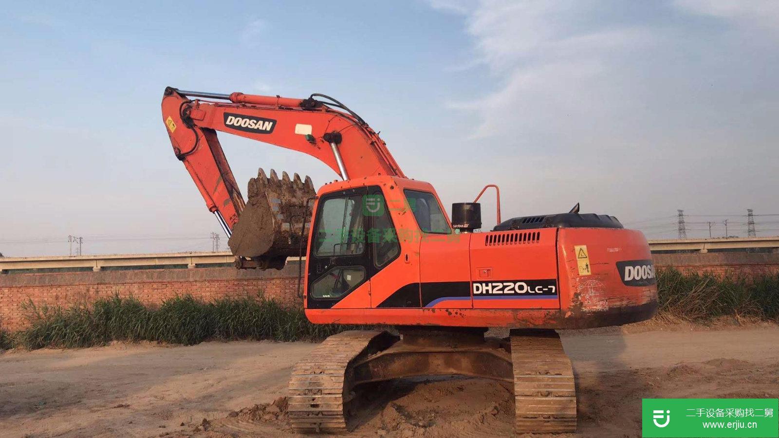斗山 DH220LC-9E 挖掘機 (誠心急轉斗山挖掘機)