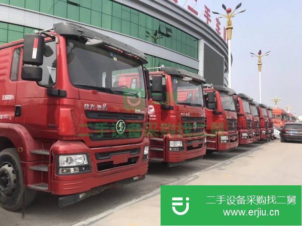 出售港口專用單曲德龍300馬力國五濰柴牽引車