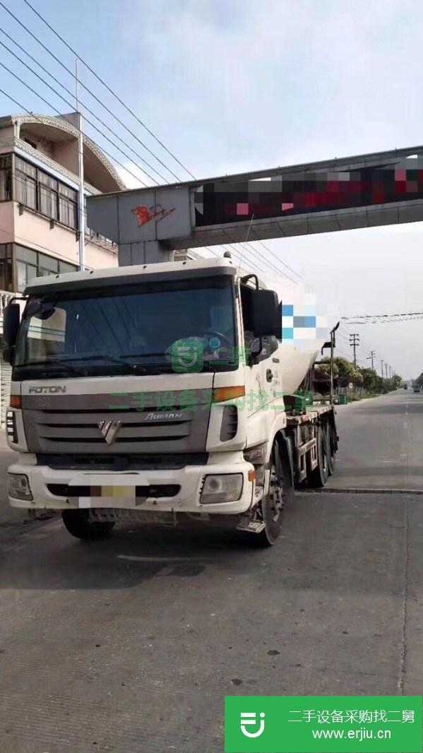 轉(zhuǎn)讓二手的九成新的11年華凌10年歐曼攪拌車
