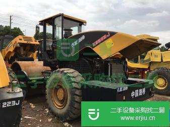轉(zhuǎn)讓:二手徐工18噸壓路機(jī)價(jià)格合理