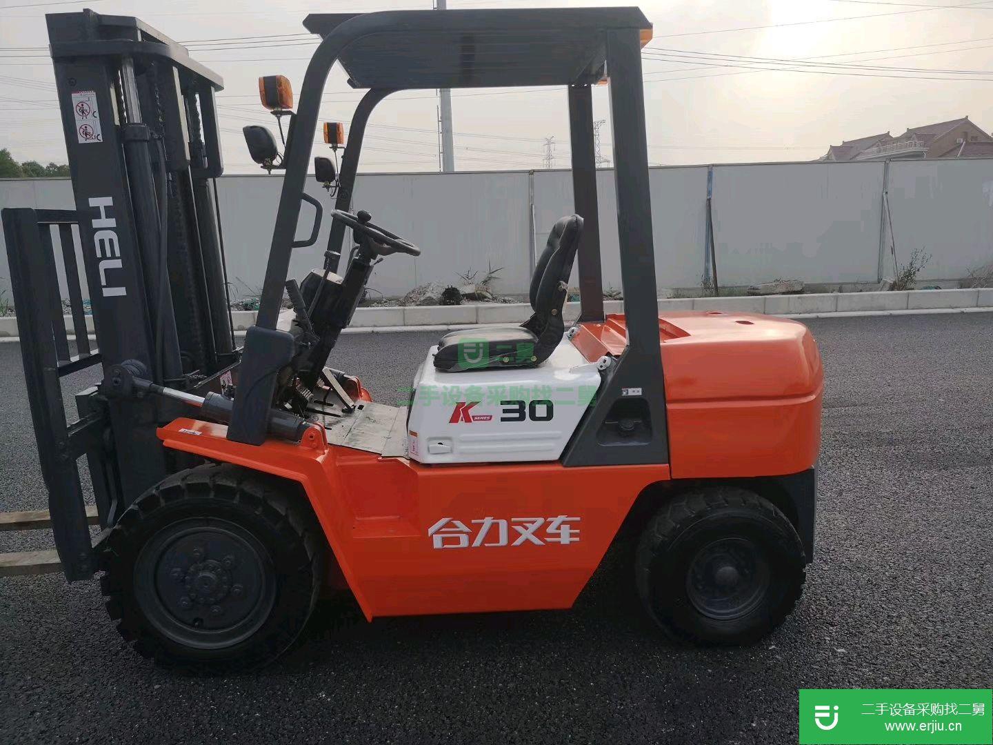 品牌3噸自動(dòng)擋叉車，合力二手叉車現(xiàn)貨處理