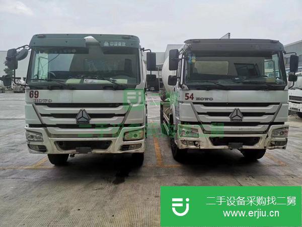 轉讓二手的13年12月豪沃國四大十二方攪拌車3臺