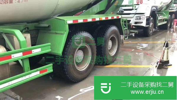 出售15臺(tái)18年國(guó)五豪沃大12方攪拌車可分期付款