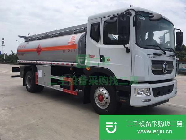 國五東風多利卡8噸加油車帶牌低價轉讓帶加油機